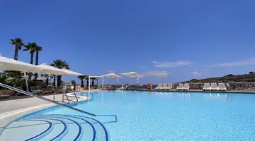 Salini Resort