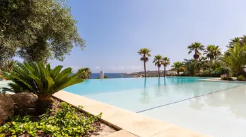 Salini Resort