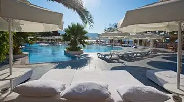 SALMAKIS RESORT & SPA