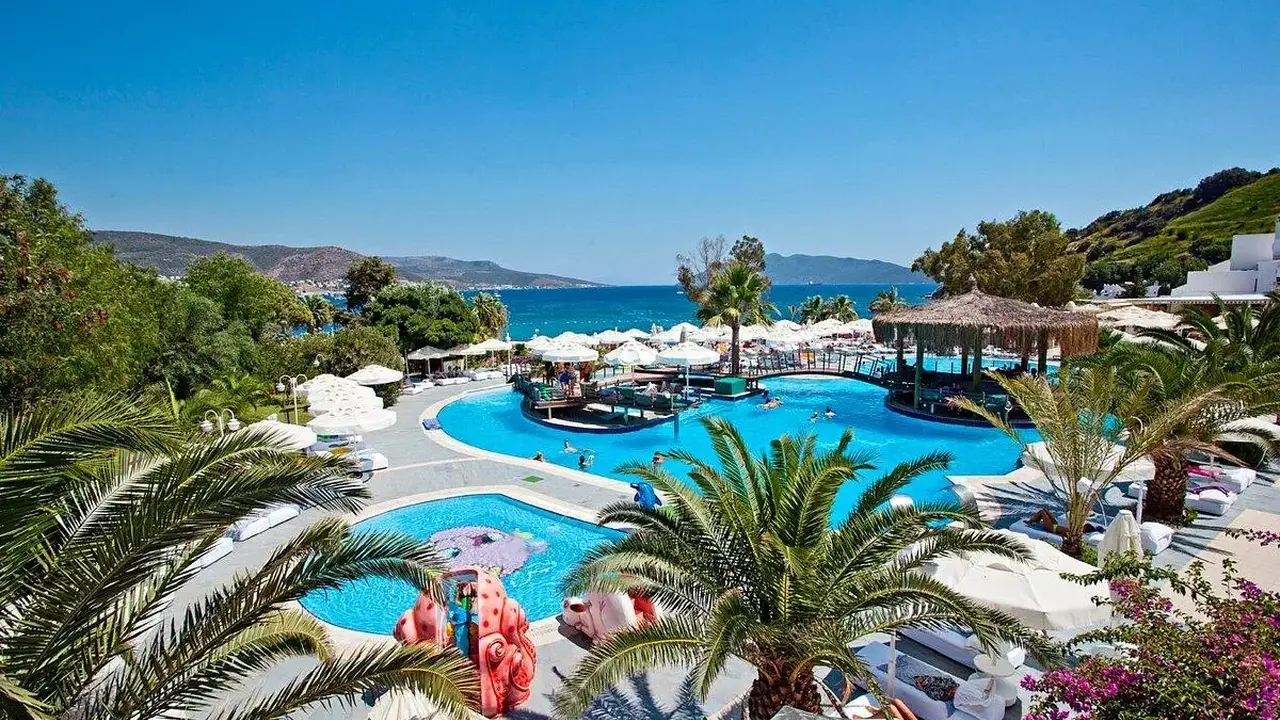 SALMAKIS RESORT & SPA