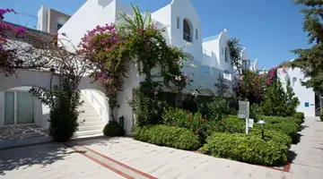 SALMAKIS RESORT & SPA