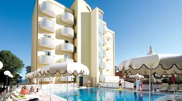 Salus Smart & Chic Hotel