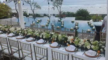 SAMABE BALI SUITES & VILLAS