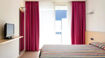 SAMOLOTem DJ RESORT i zwiedzanie Hiszpan