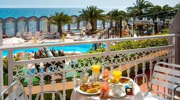 San Agustin Beach Club