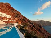 San Antonio Luxury Hotel and Suites