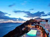 San Antonio Luxury Hotel and Suites