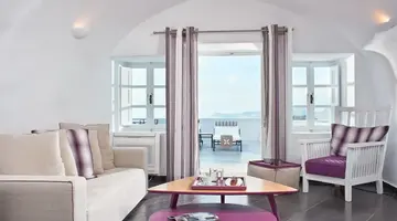 San Antonio Luxury Hotel and Suites