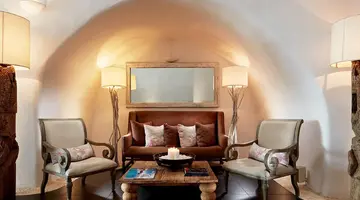 San Antonio Luxury Hotel and Suites