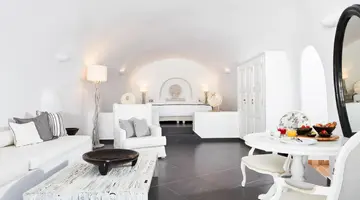 San Antonio Luxury Hotel and Suites
