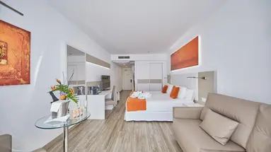 SANDOS PAPAGAYO