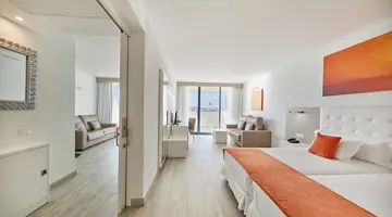 SANDOS PAPAGAYO