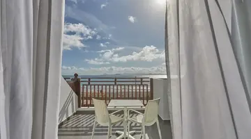 SANDOS PAPAGAYO