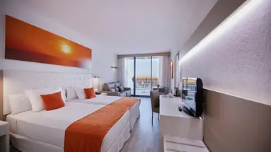 SANDOS PAPAGAYO