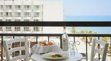 Sandy Beach Hotel & Spa