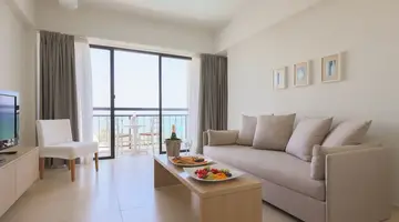 Sandy Beach Hotel & Spa