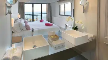 Sandy Beach Hotel
