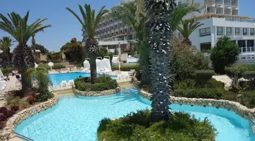 Sandy Beach Hotel