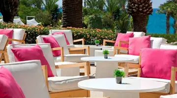Sandy Beach Hotel