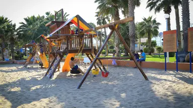 SANDY BEACH HOTEL