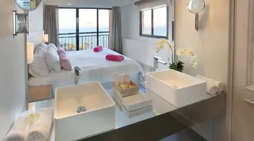 Sandy Beach Hotel