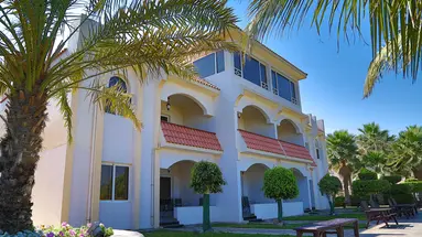 SANDY BEACH HOTEL