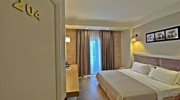 Sandy Beach Resort Golem