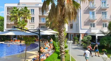 Sandy Beach Resort Golem
