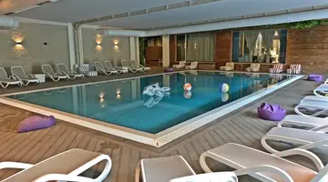 Sandy Beach Resort Golem