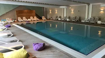 Sandy Beach Resort Golem
