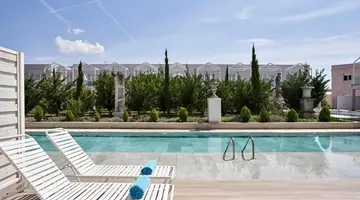 Sandy Villas