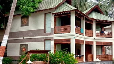 Sandyy Wavess Beach Resort