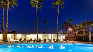 Sanom Beach Resort