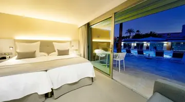 Sanom Beach Resort