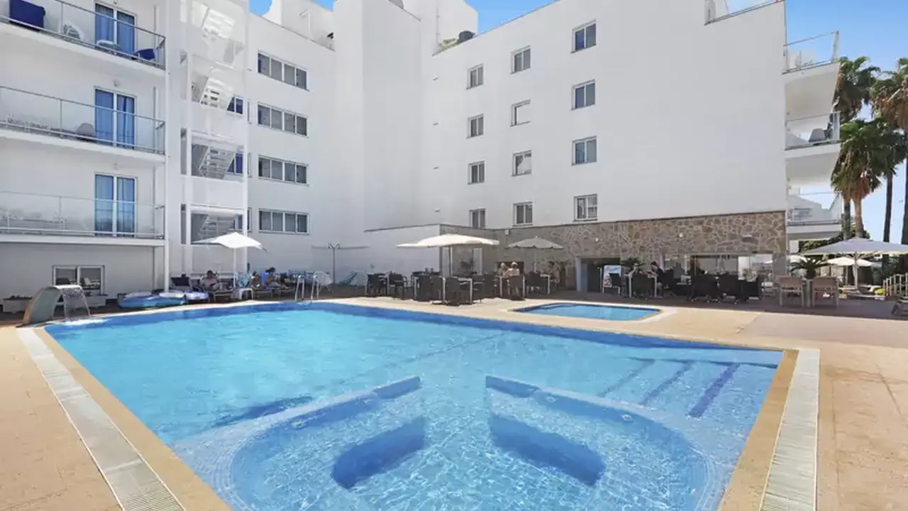 Sant Jordi Hotel