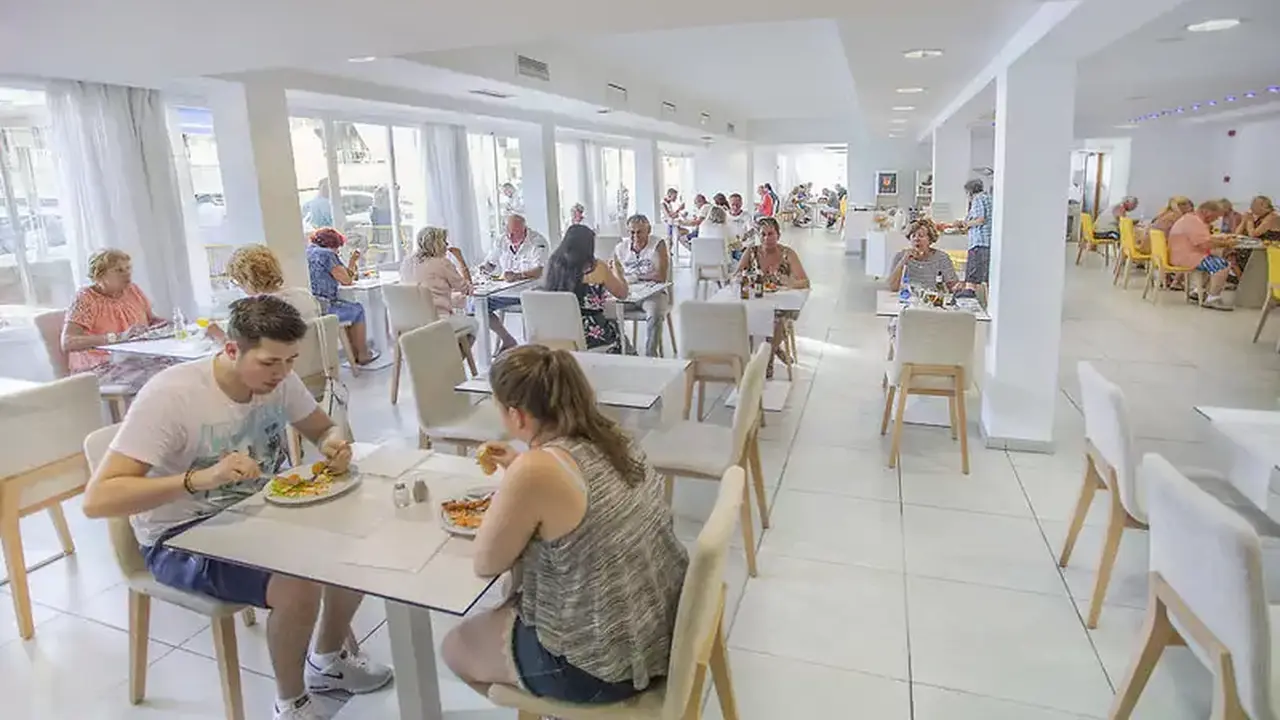 Sant Jordi Hotel