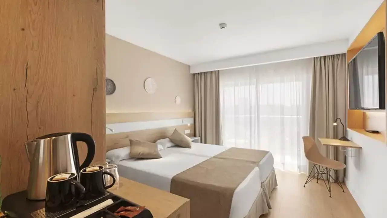Sant Jordi Hotel