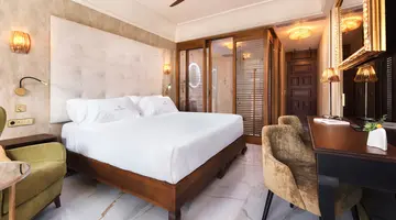 SANTA CATALINA A ROYAL HIDEAWAY HOTEL