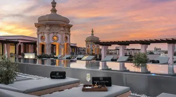SANTA CATALINA A ROYAL HIDEAWAY HOTEL