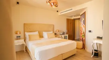 Santa Lucia Boutique Hotel