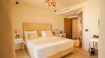 Santa Lucia Boutique Hotel