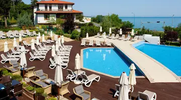 Santa Marina Holiday Village