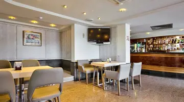 Santana Hotel