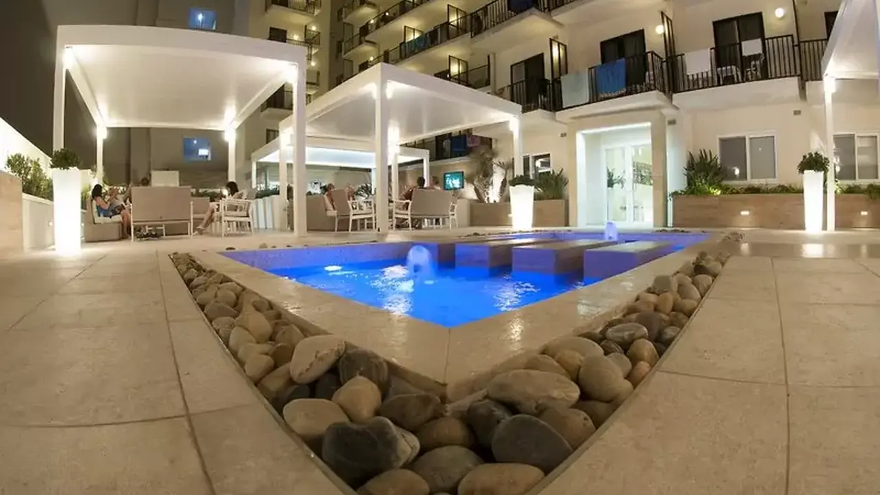 Santana Hotel