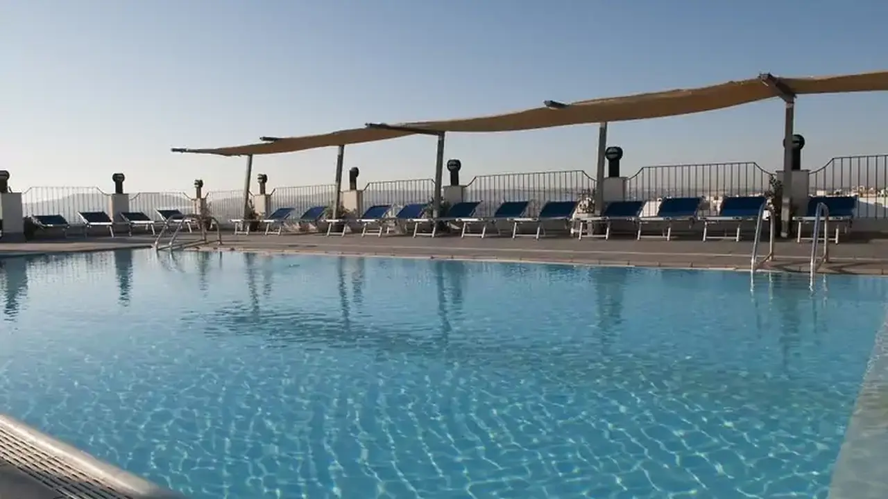 Santana Hotel