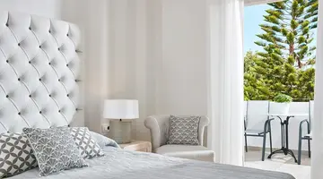 SANTORINI PALACE HOTEL