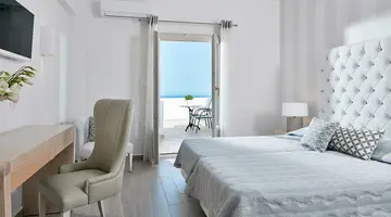 Santorini Palace