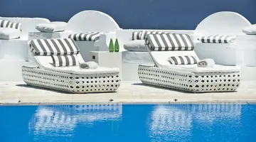 Santorini Palace