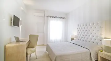 Santorini Palace