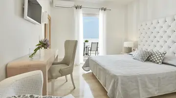 Santorini Palace